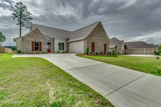 $405,000 | 117 Charleston Lane, Madison, MS 39110