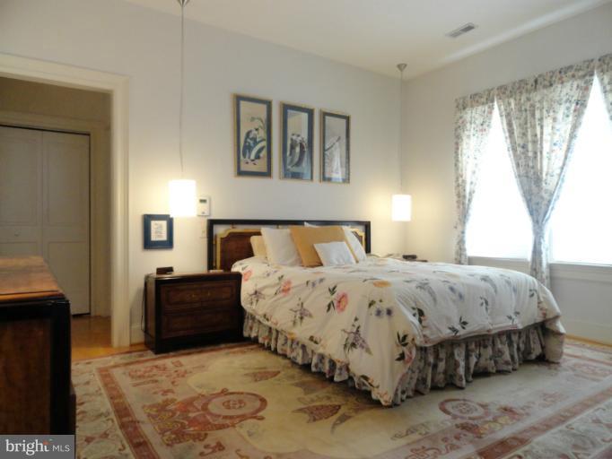1882 Columbia Road Northwest, Unit 201 Washington, DC 20009 - Photo 14 of 15 Bedroom (Master)