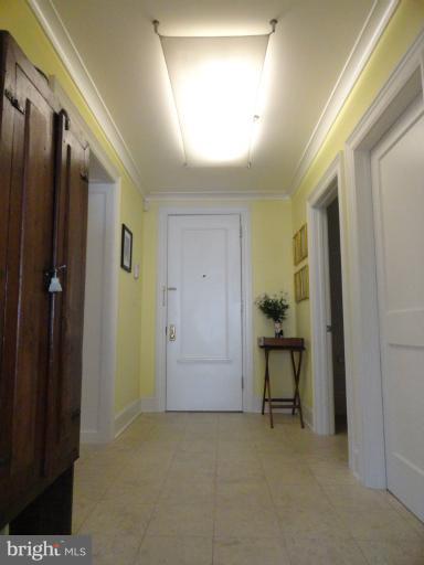 1882 Columbia Road Northwest, Unit 201 Washington, DC 20009 - Photo 6 of 15 Foyer