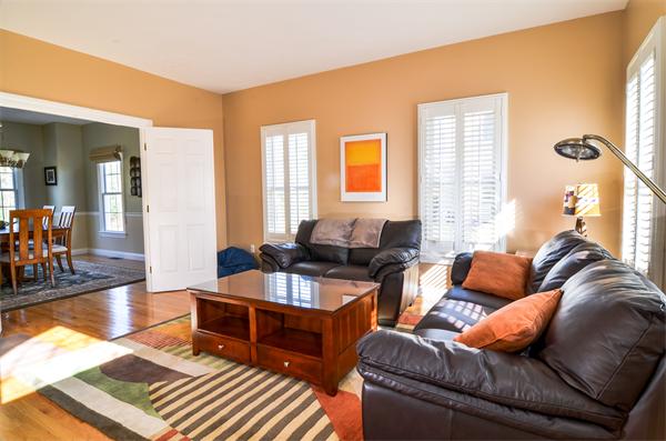 47 Mohawk Path Holliston, MA 01746 - Photo 7 of 22 Gallery Image 7