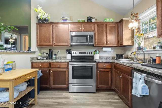 $155,000 | 857 Old Hudsonville Road, Holly Springs, MS 38635