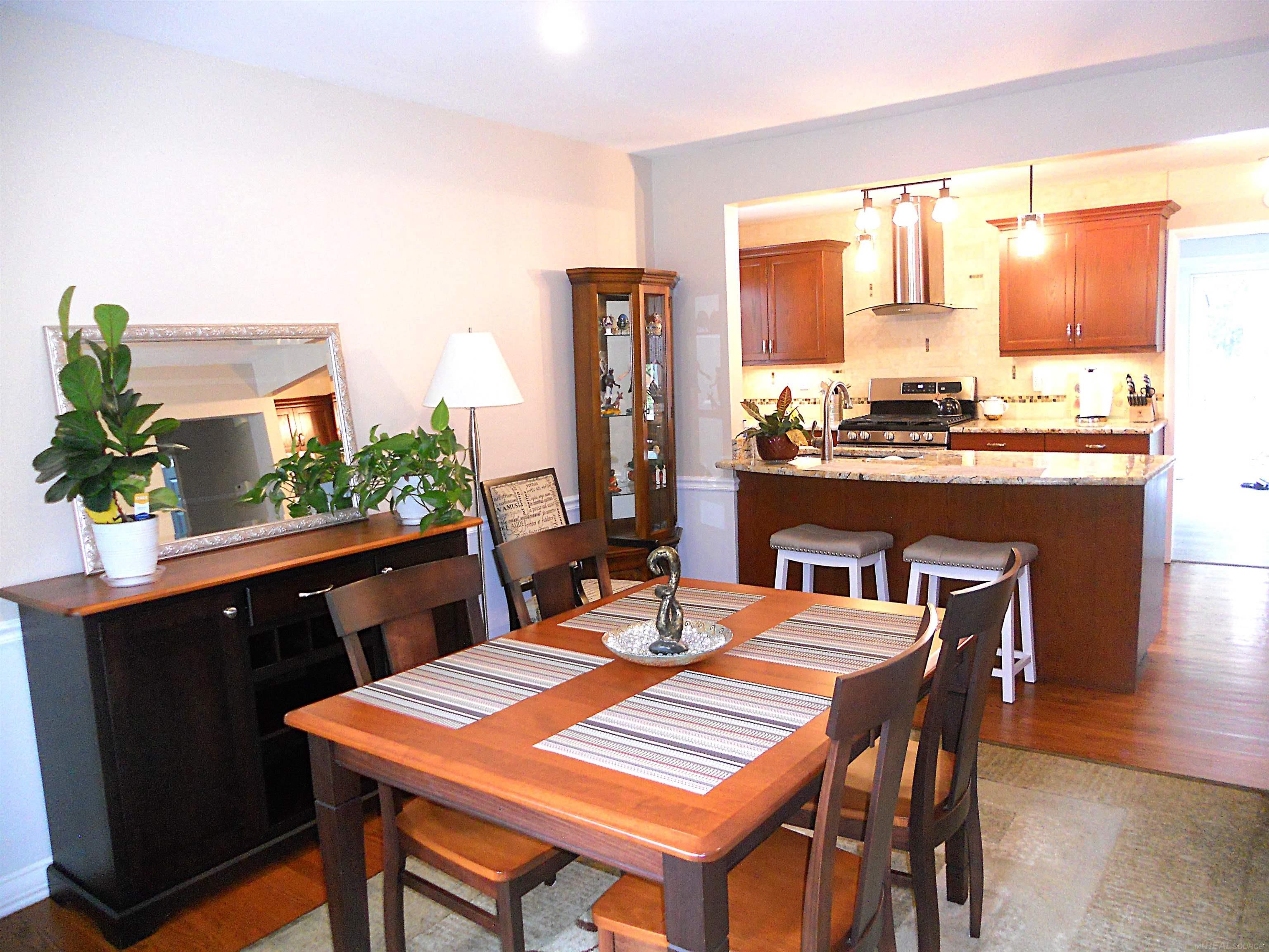625 Rewold Drive Rochester, MI 48307 - Photo 28 of 69 50213110-438577c1-ff3e-40bf-b70f-fd7aa91c1d5a.JPG