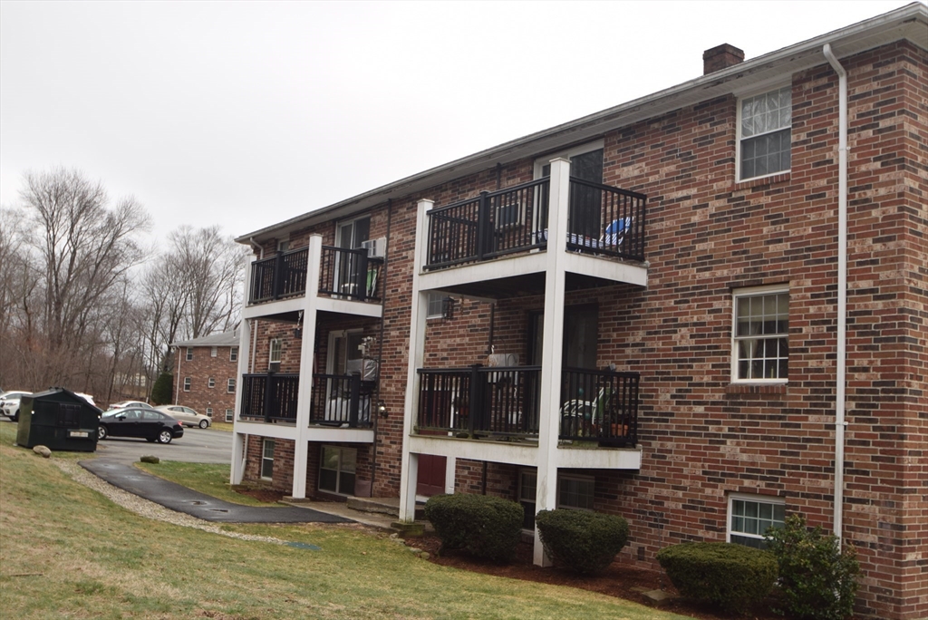 13 Walker Road, Unit 12 North Andover, MA 01845 - Photo 16 of 18