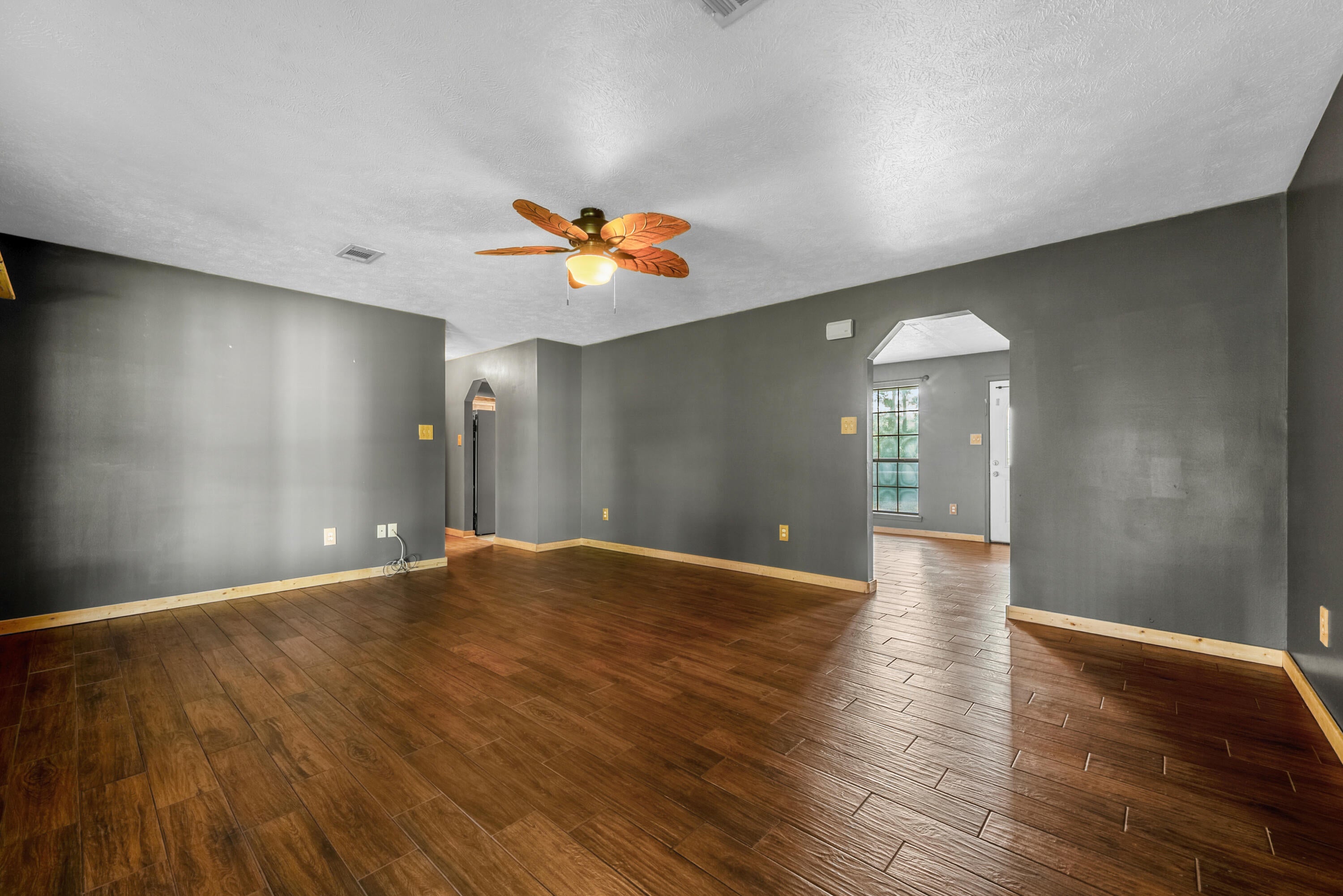 149 Methodist Landing Road Leesville, LA 71446 - Photo 8 of 37 Gallery Image 8