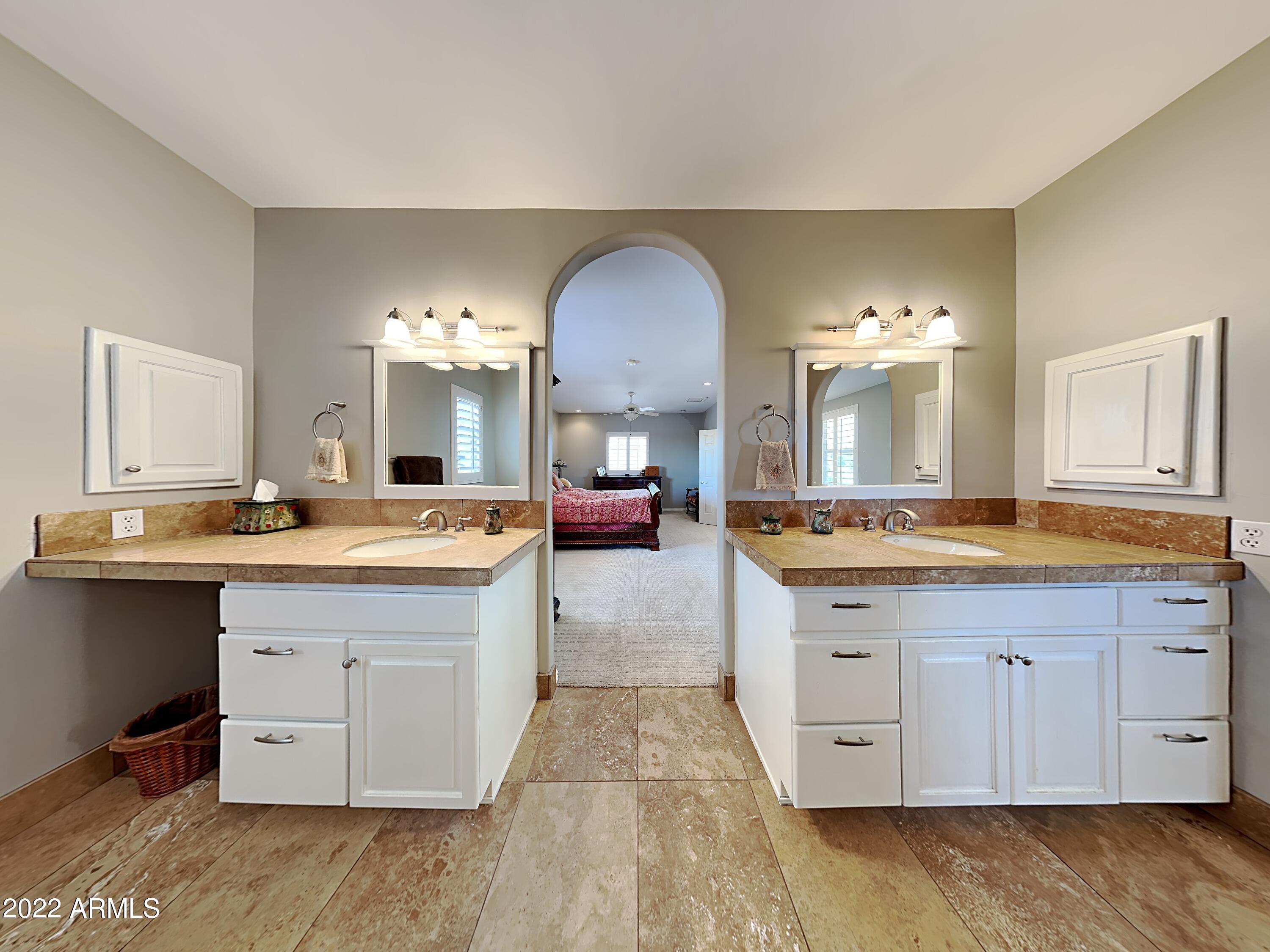 4055 North Recker Road, Unit 1 Mesa, AZ 85215 - Photo 12 of 23 Primary Bath Upstairs