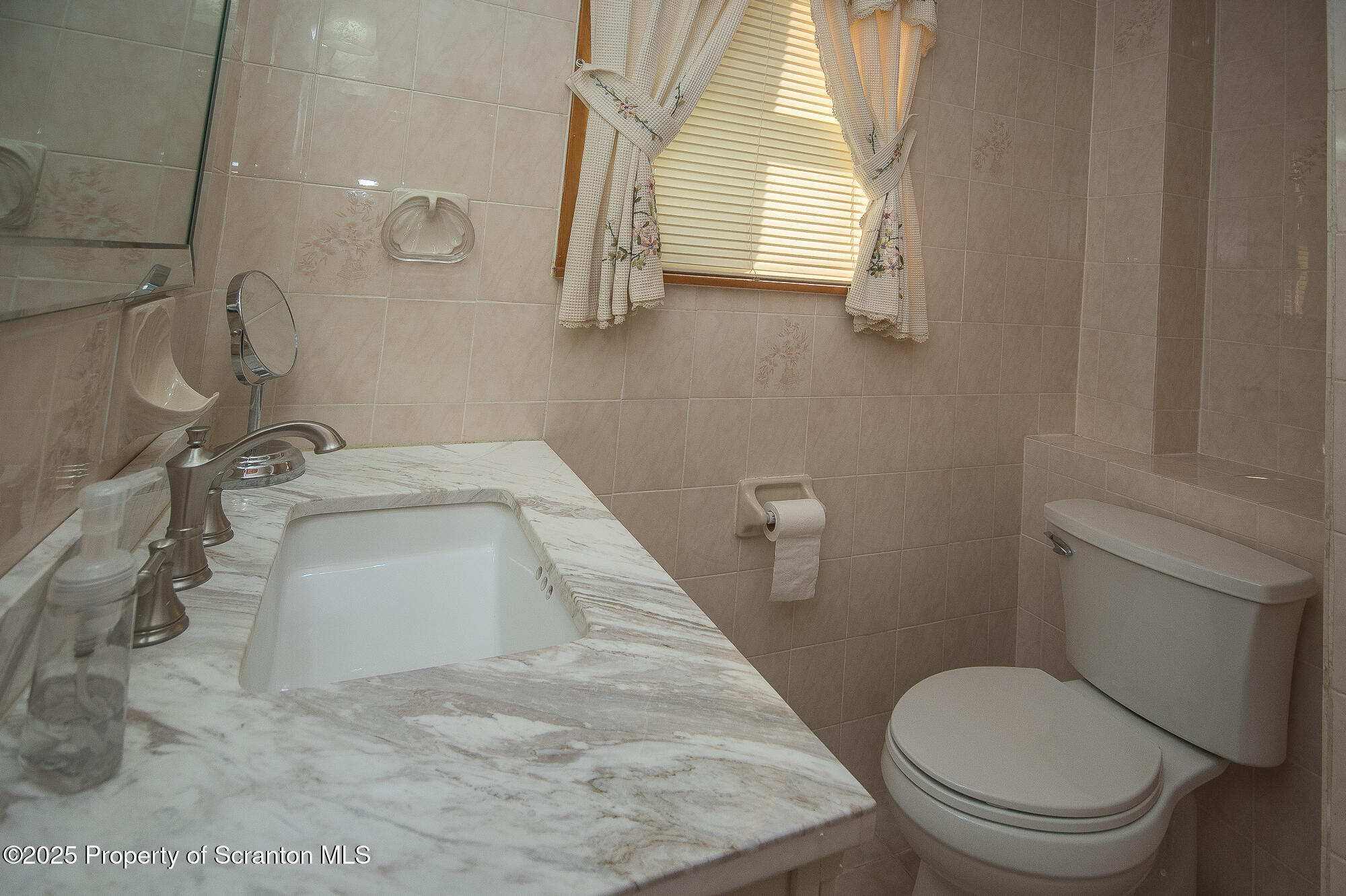 1227 Providence Road Scranton, PA 18508 - Photo 16 of 72 3/4 Bathroom
