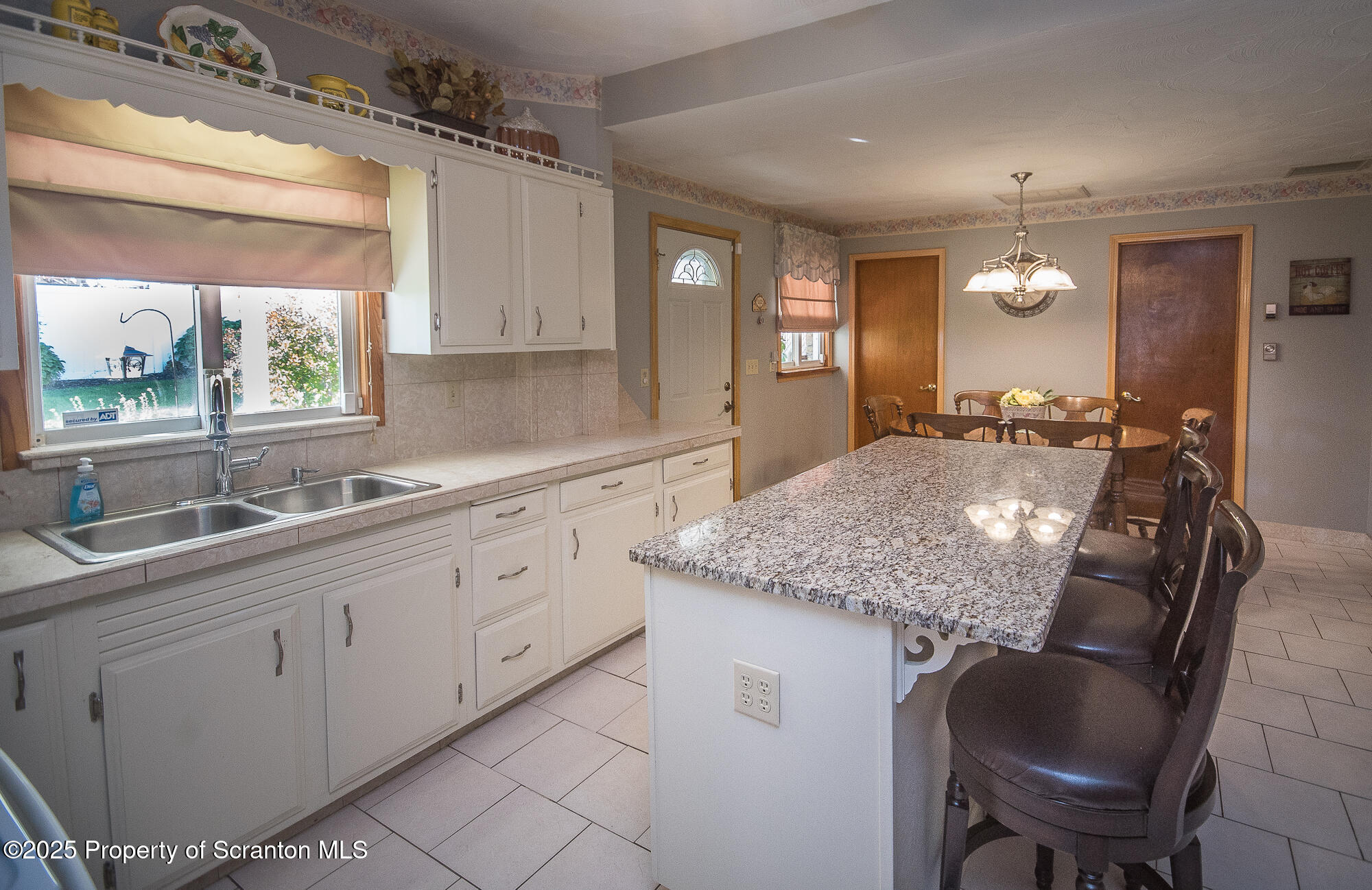 1227 Providence Road Scranton, PA 18508 - Photo 18 of 72 Kitchen