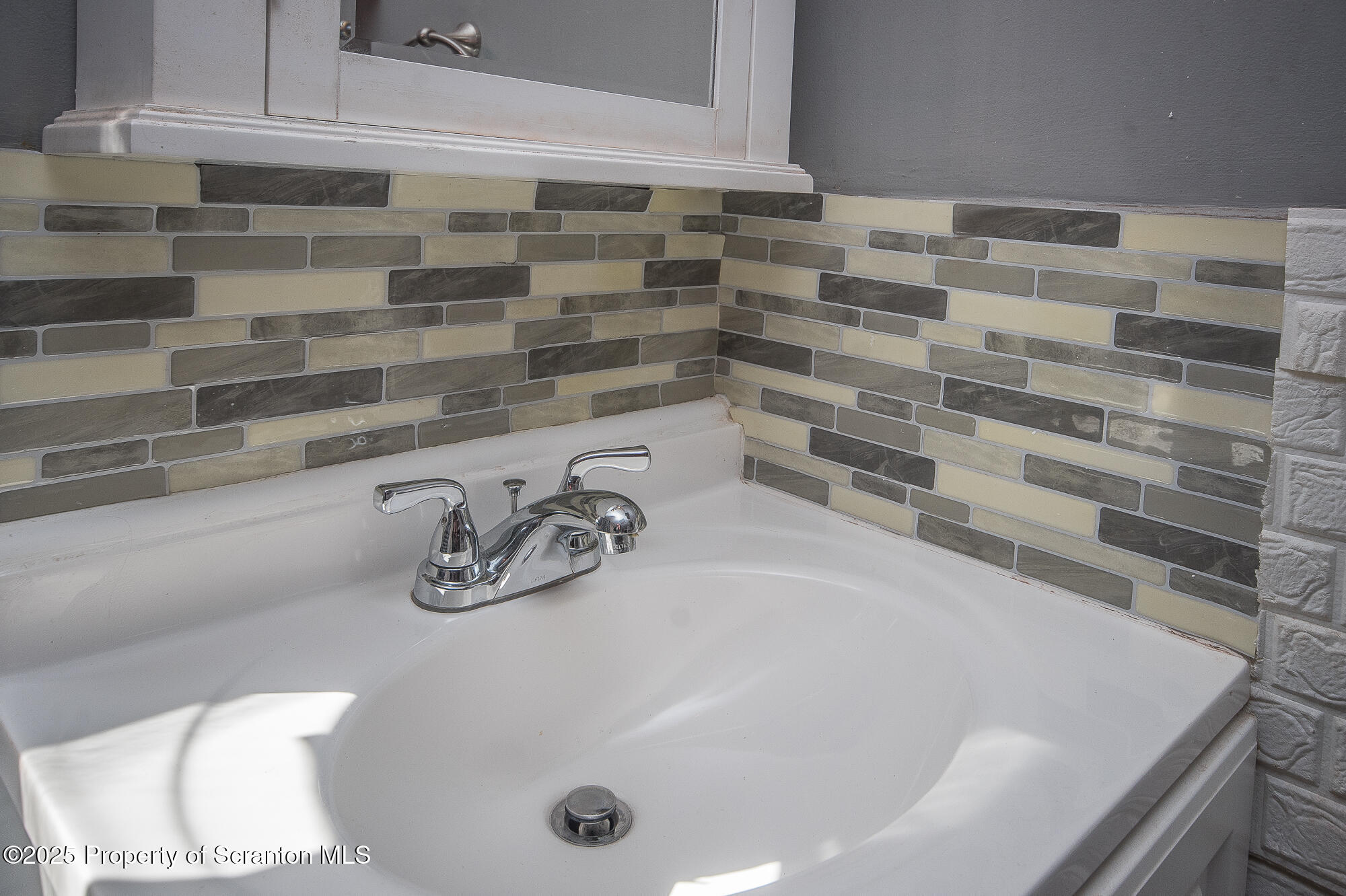 1227 Providence Road Scranton, PA 18508 - Photo 58 of 72 Full Bathroom