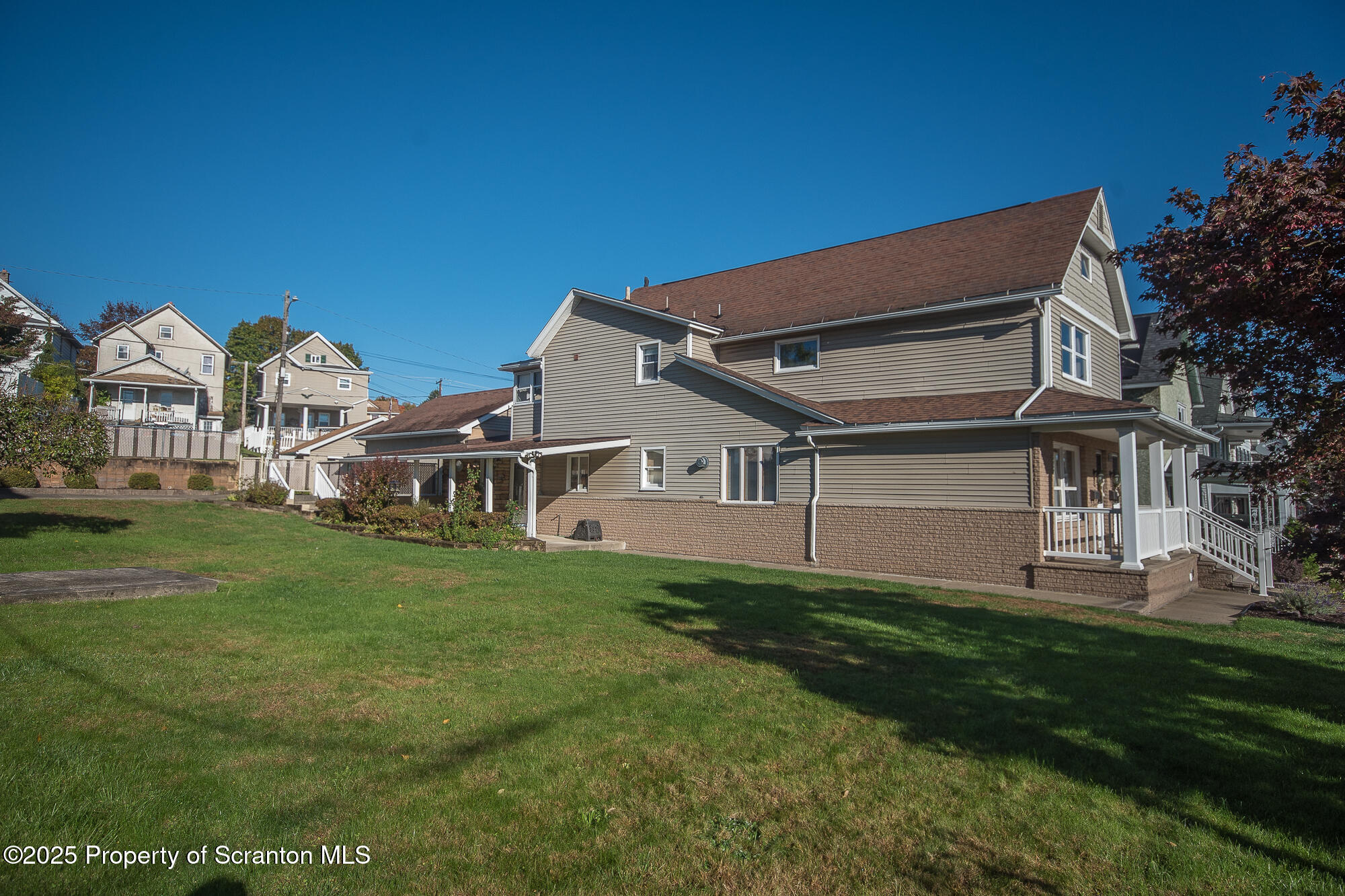 1227 Providence Road Scranton, PA 18508 - Photo 6 of 72 Side