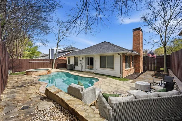 $395,000 | 1453 Hampton Road, Grapevine, TX 76051