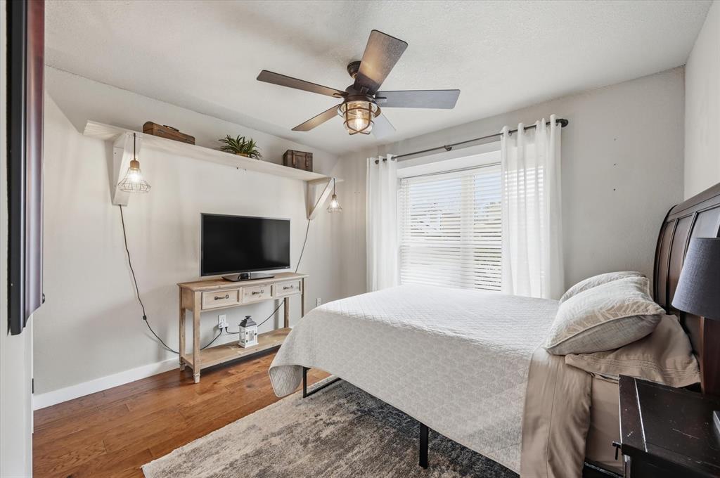 1453 Hampton Road Grapevine, TX 76051 - Photo 22 of 33