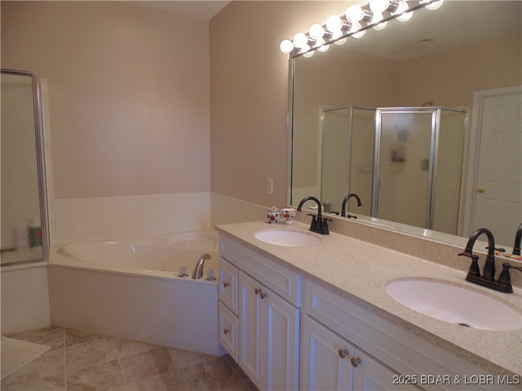 849 Summer Pl Drive, Unit 2B Camdenton, MO 65020 - Photo 23 of 48