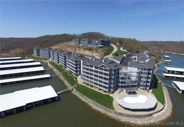 $409,900 | 849 Summer Pl Drive, Unit 2B, Camdenton, MO 65020