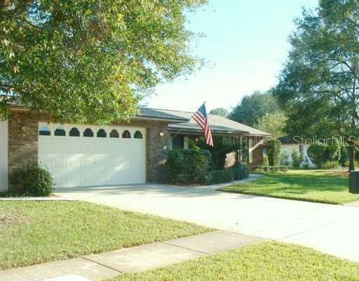 203 Running Horse Road Seffner, FL 33584 - Photo 1 of 1 Exterior Front