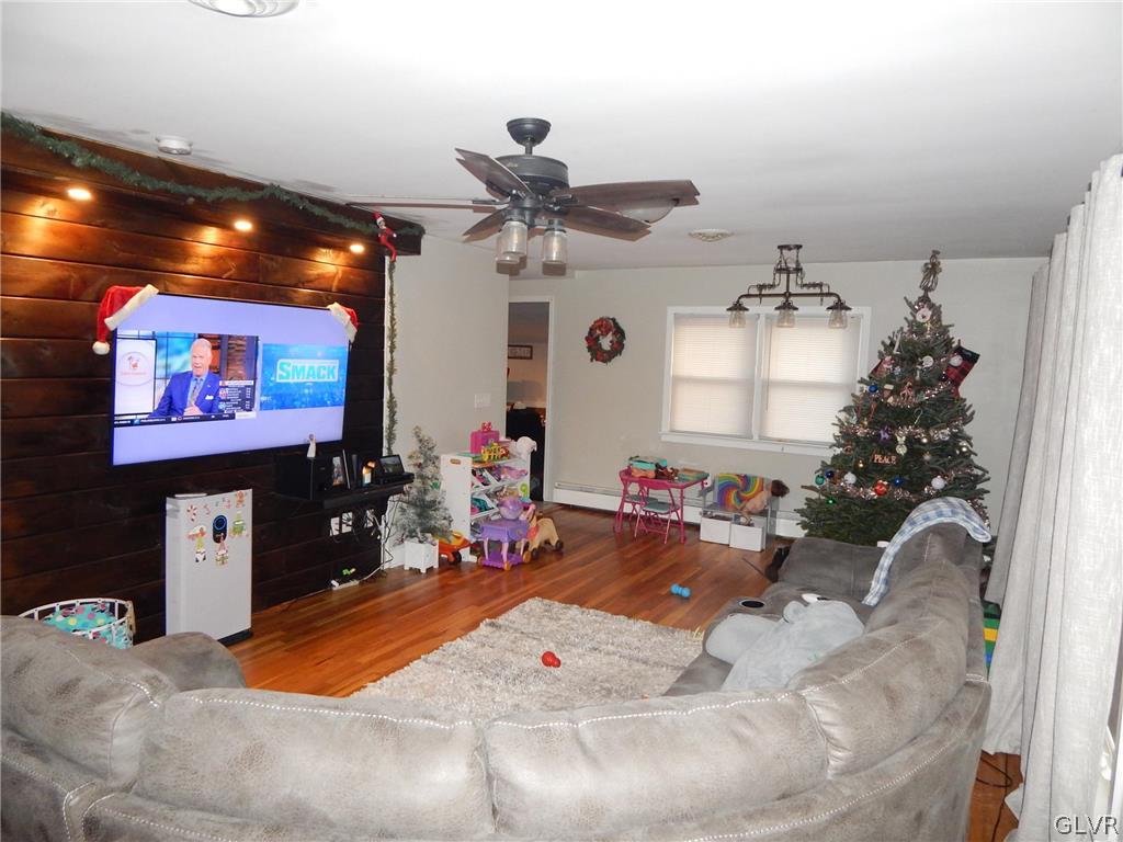 518 Center Street Slatington, PA 18080 - Photo 3 of 18 Gallery Image 3