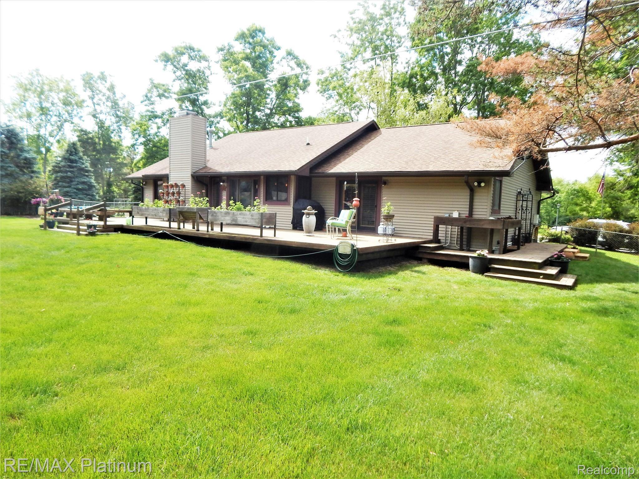 9073 Townley Road Fenton, MI 48430 - Photo 54 of 68 DSCN9719.JPG