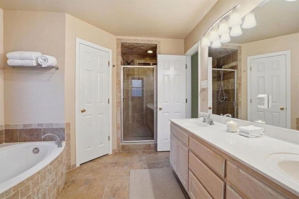 1312 Crows Nest Court Azle, TX 76020 - Photo 18 of 28 Virtually Staged