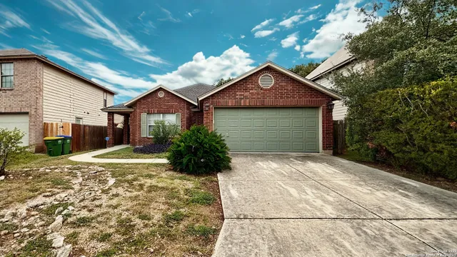 $1,725 | 10602 Weathering Run, San Antonio, TX 78254