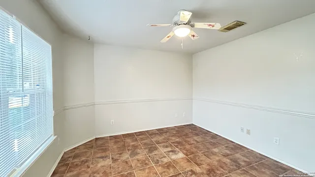 $1,725 | 10602 Weathering Run, San Antonio, TX 78254