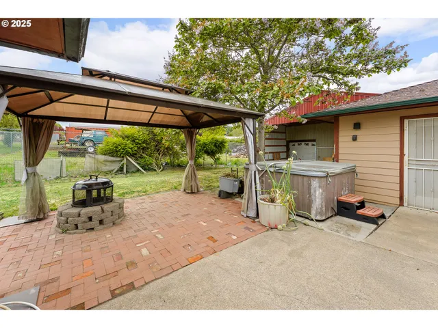 $342,500 | 10 Kegler Road, Winston, OR 97496