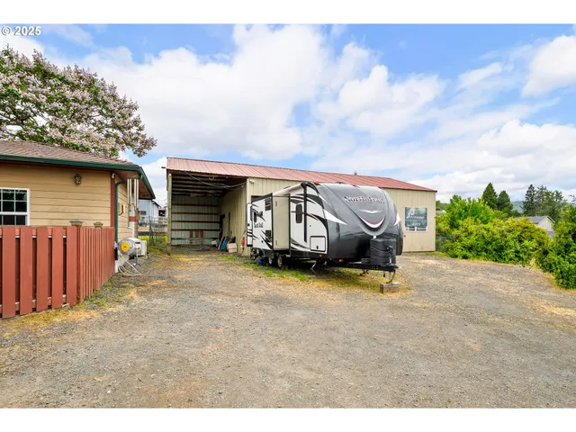 $342,500 | 10 Kegler Road, Winston, OR 97496