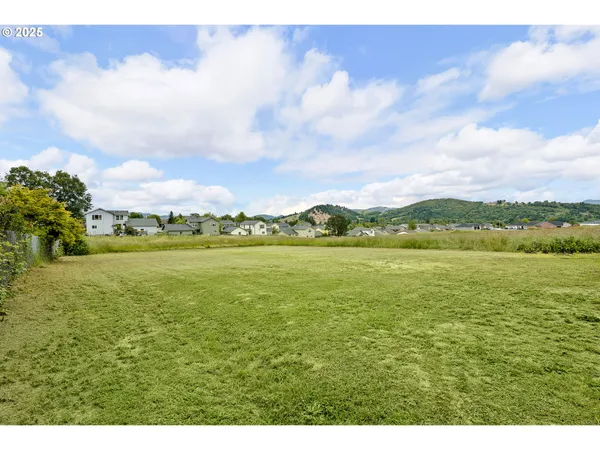 $342,500 | 10 Kegler Road, Winston, OR 97496