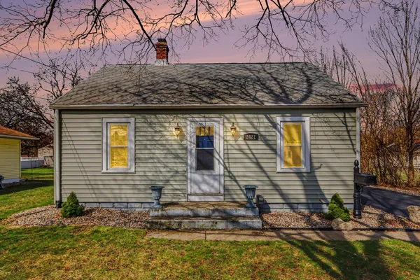 $249,000 | 2421 Parchmount Avenue, Kalamazoo, MI 49004