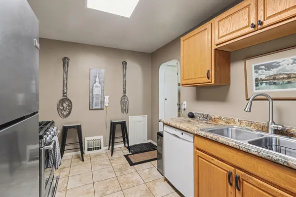 $249,000 | 2421 Parchmount Avenue, Kalamazoo, MI 49004