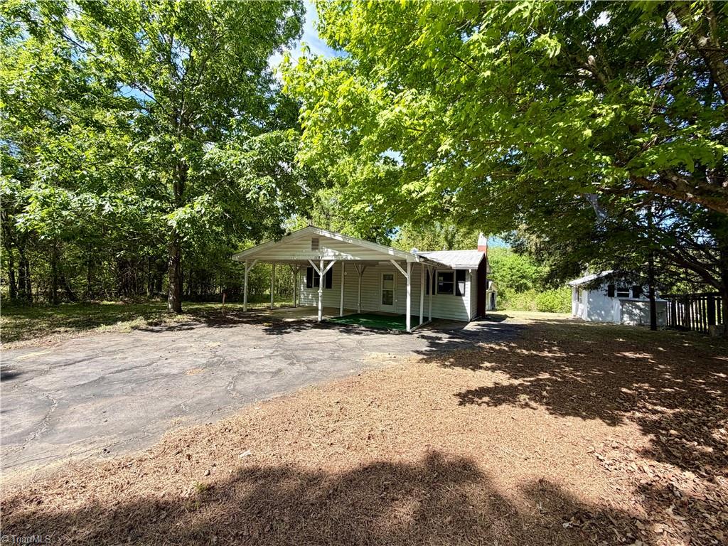 1194 Summey Town Road Trinity, NC 27370 - Photo 4 of 11