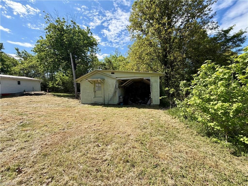 1194 Summey Town Road Trinity, NC 27370 - Photo 8 of 11