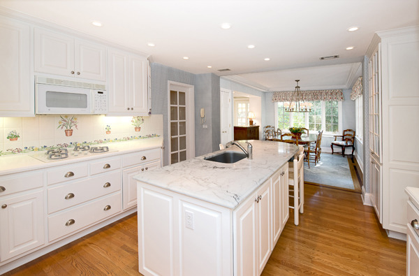 988 Hill Road Winnetka, IL 60093 - Photo 9 of 24