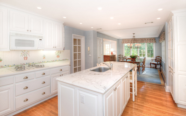 988 Hill Road Winnetka, IL 60093 - Photo 10 of 24