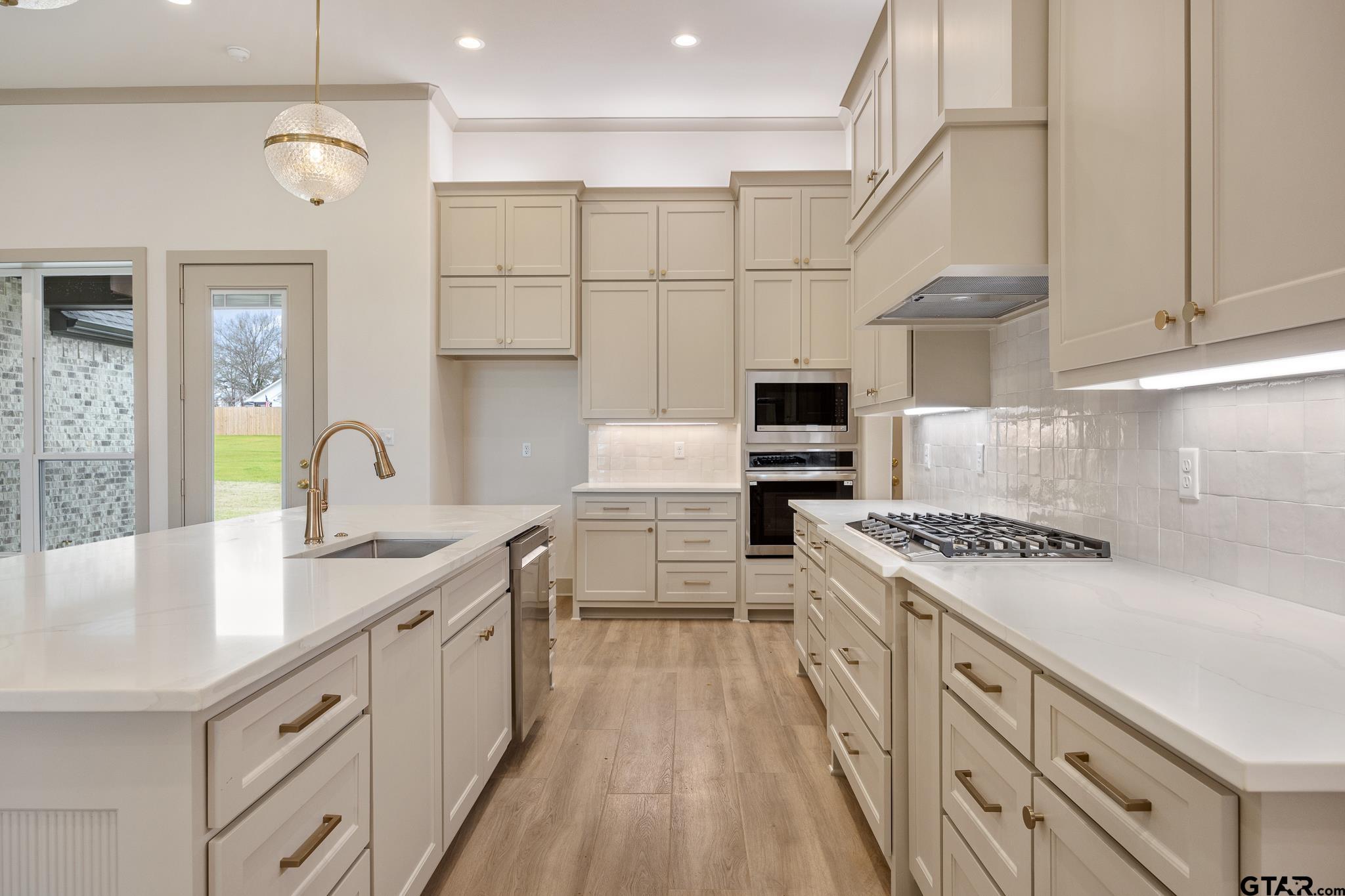 11419 Tucker Circle Flint, TX 75762 - Photo 12 of 45