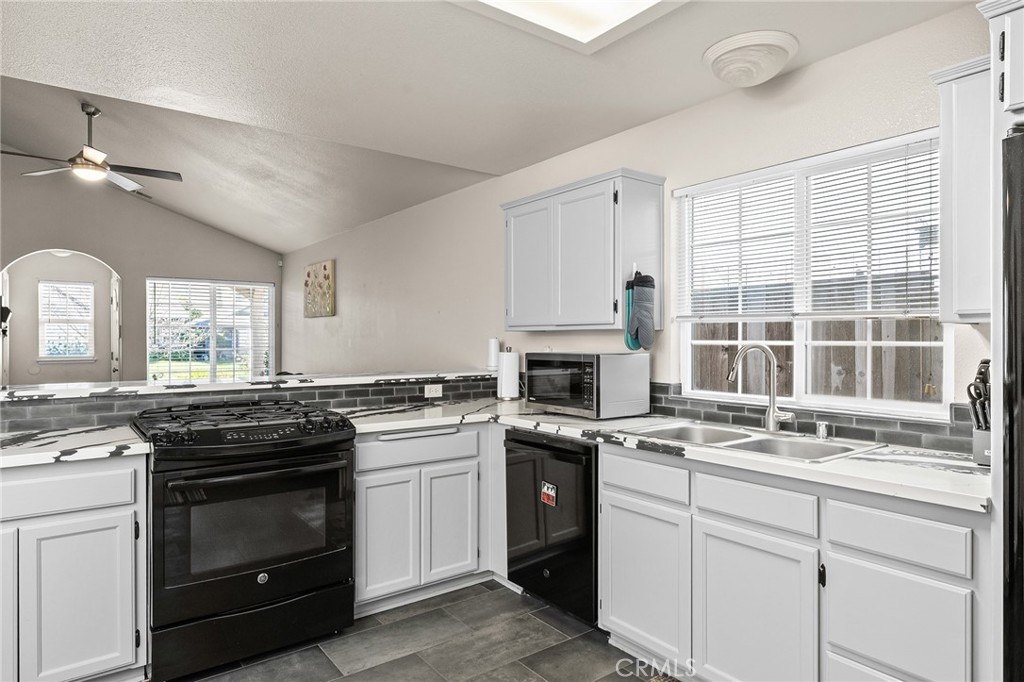 26 Lacewing Court Chico, CA 95973 - Photo 11 of 35