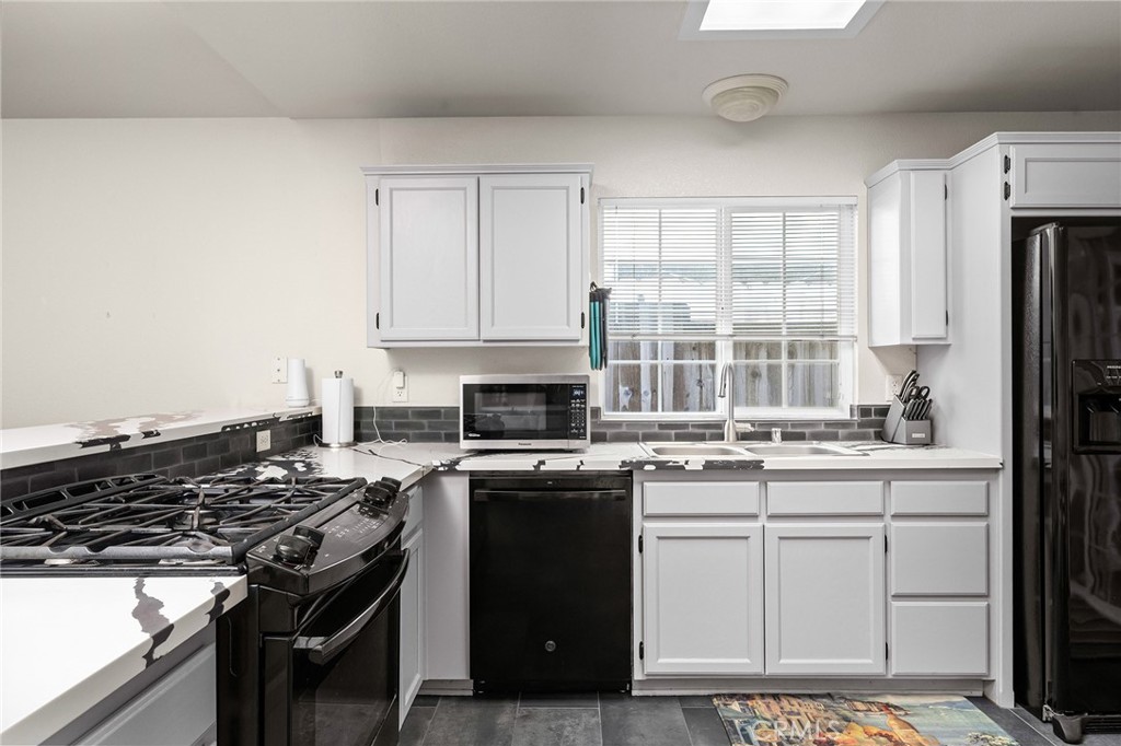 26 Lacewing Court Chico, CA 95973 - Photo 3 of 35