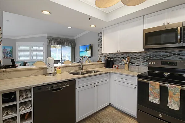 $9,500 | 1339 Siesta Bayside Drive, Unit 1339C, Sarasota, FL 34242