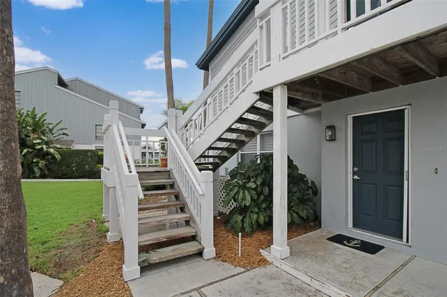 $9,500 | 1339 Siesta Bayside Drive, Unit 1339C, Sarasota, FL 34242