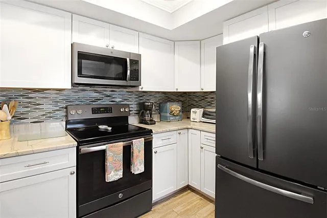 $9,500 | 1339 Siesta Bayside Drive, Unit 1339C, Sarasota, FL 34242