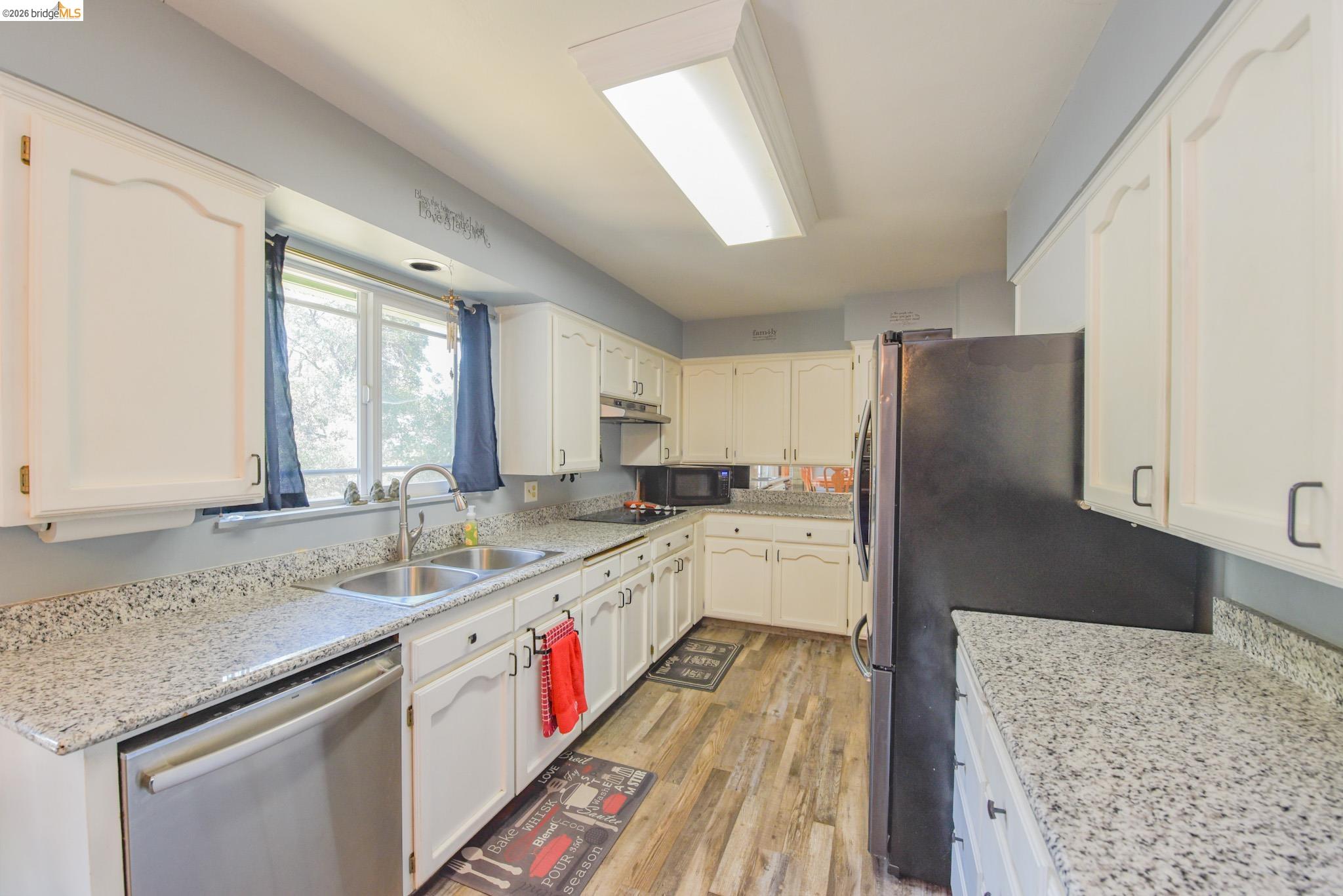 12933 Chaparral Road Sonora, CA 95370 - Photo 9 of 44