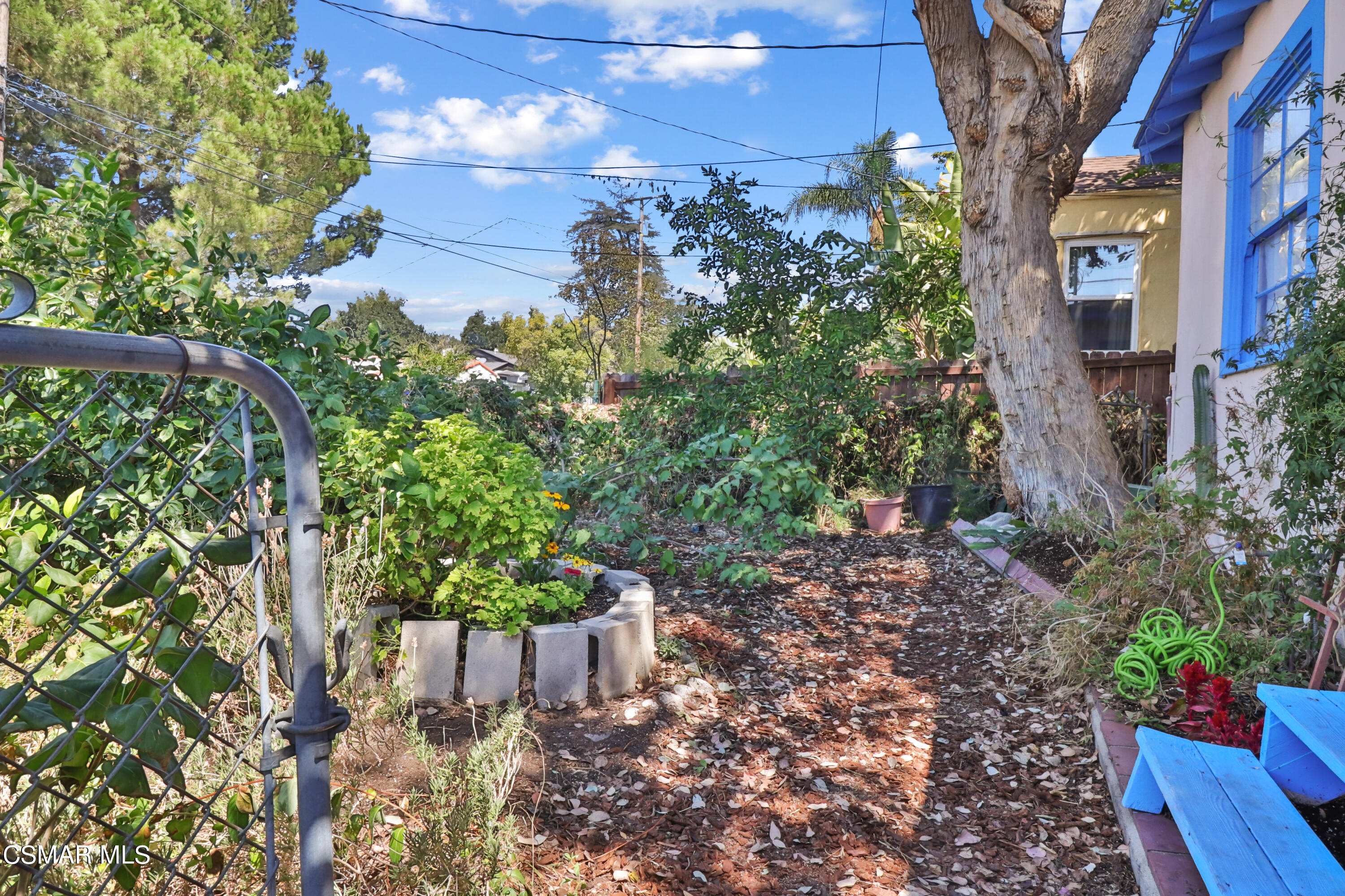 10010 Silverton Avenue Tujunga, CA 91042 - Photo 6 of 30 IMG_5656