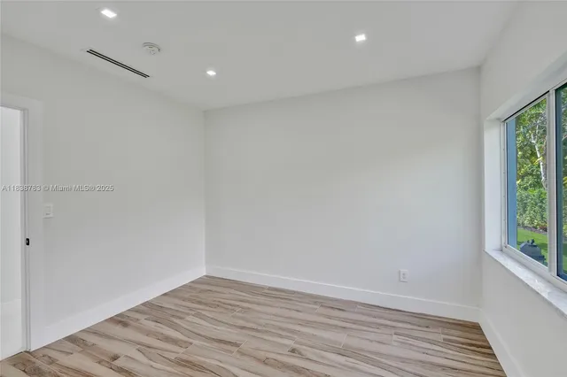 $12,500 | 1840 Northeast 199th Street, Miami, FL 33179