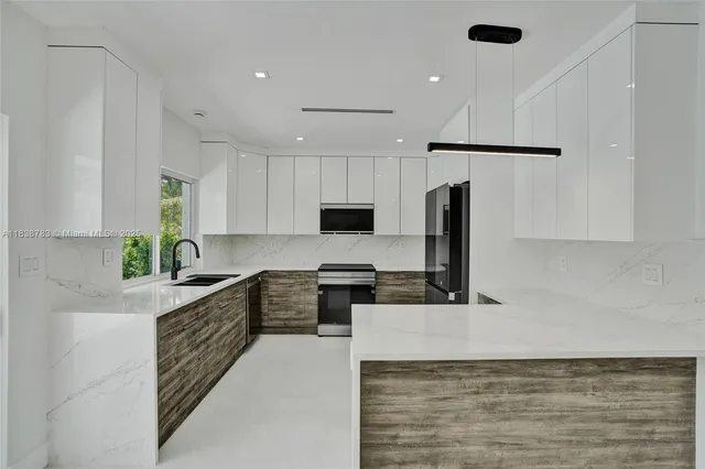 $12,500 | 1840 Northeast 199th Street, Miami, FL 33179