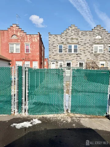 $449,999 | 31 Chrome Avenue, Carteret, NJ 07008