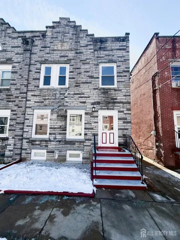 $449,999 | 31 Chrome Avenue, Carteret, NJ 07008