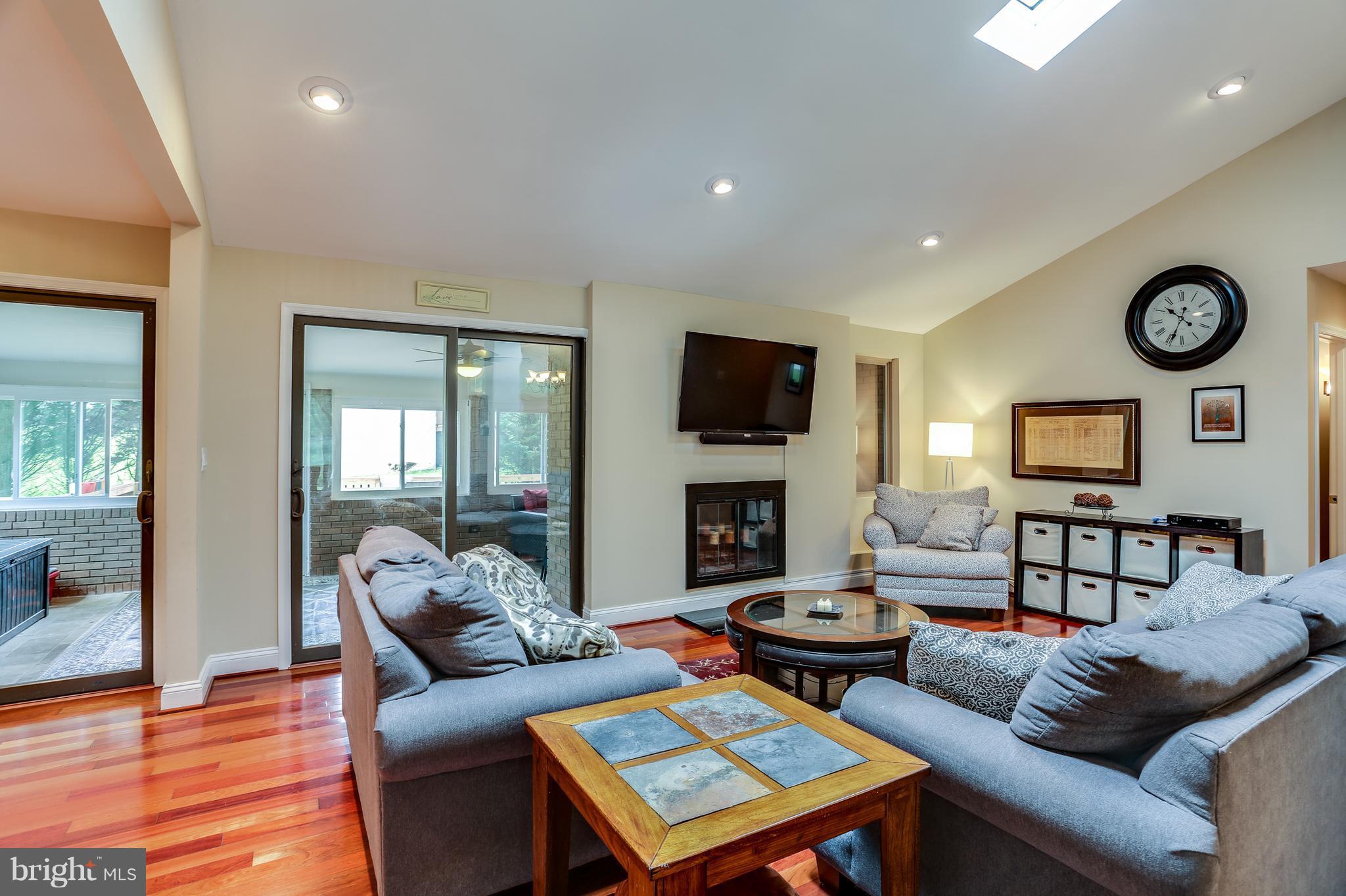 3409 Keyser Road Baltimore, MD 21208 - Photo 6 of 30 Family Room