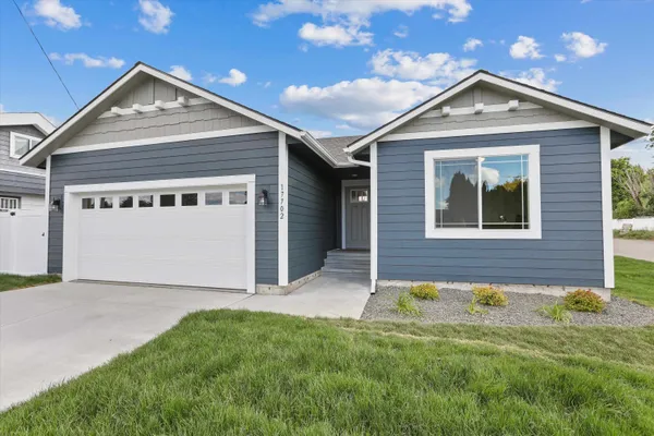 $437,000 | 627 South Manifold Lane, Spokane Valley, WA 99016