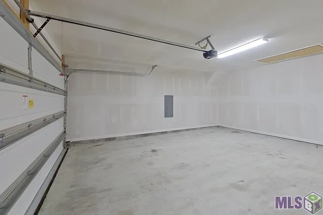 $1,695 | 107 Yardley Court, Lafayette, LA 70507