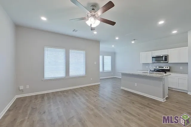 $1,695 | 107 Yardley Court, Lafayette, LA 70507