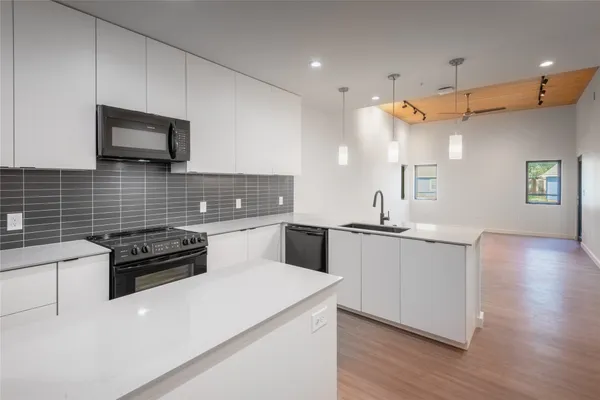 $2,327 | 3515 Webberville Road, Unit HAVEN, Austin, TX 78702