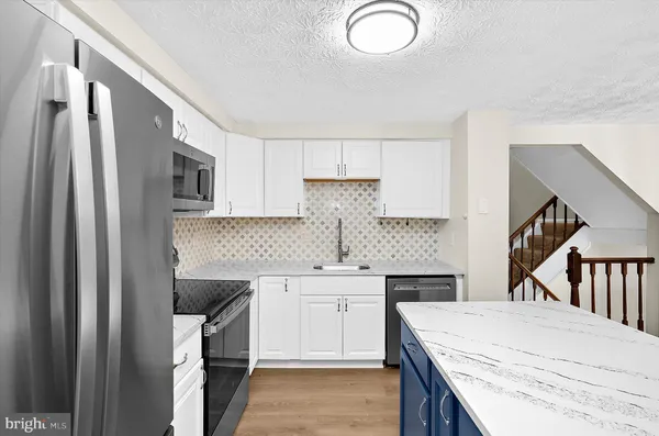 $439,999 | 557 Bay Dale Court, Arnold, MD 21012